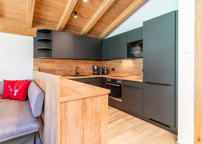 Pinzgau 2e Alpstuga Wald im Pinzgau